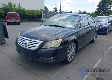 2009 Toyota Avalon Limited z USA, uszkodzony, nr VIN 4T1BK36B09U333989